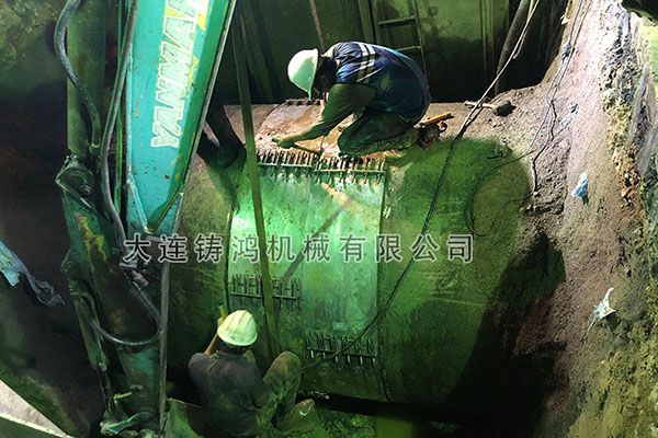 臺灣DN2000水泥管修復(fù)實例